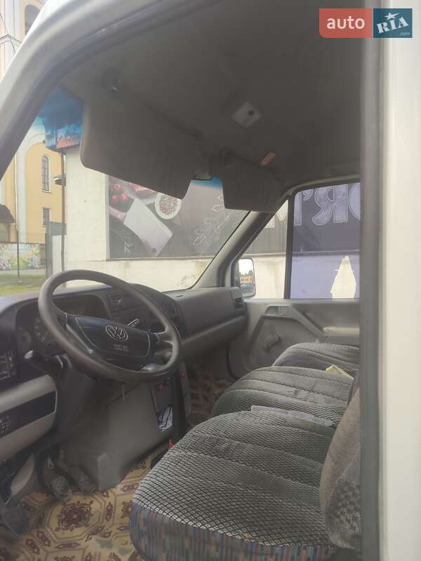 Вантажопасажирський фургон Volkswagen LT 2000 в Хмельницькому