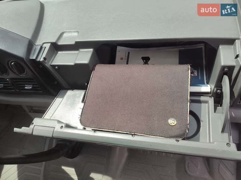 Микроавтобус Volkswagen LT 2006 в Ровно