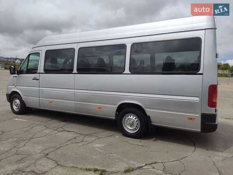 Микроавтобус Volkswagen LT 2006 в Ровно