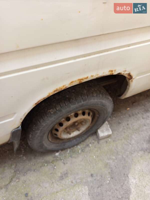 Другие автобусы Volkswagen LT 2002 в Запорожье