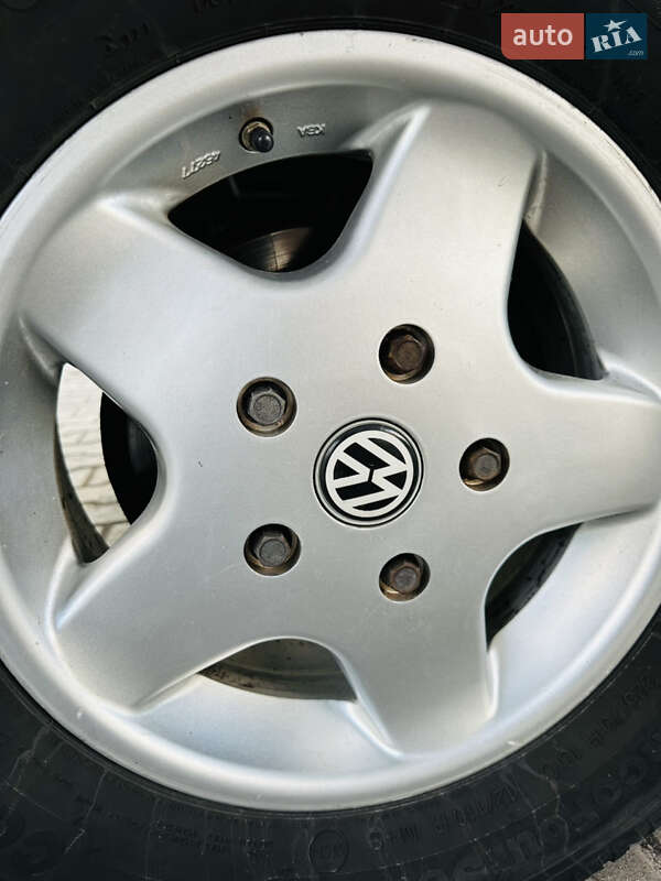 Автовоз Volkswagen LT 2002 в Дубно