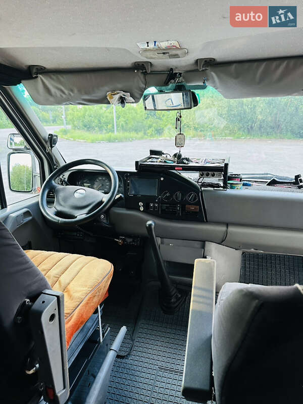 Автовоз Volkswagen LT 2002 в Дубно
