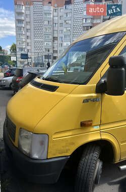 Вантажопасажирський фургон Volkswagen LT 2006 в Рівному
