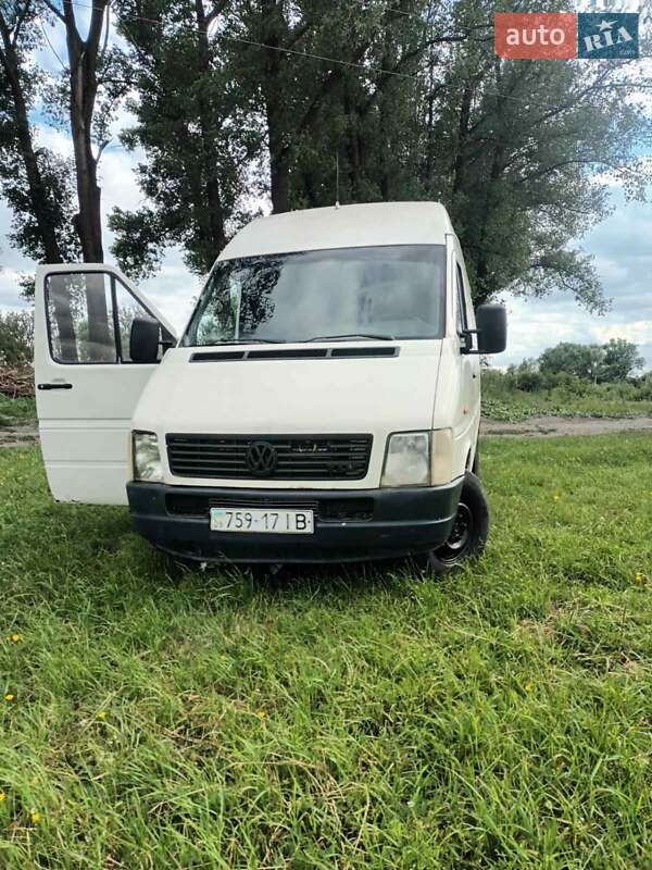 Вантажний фургон Volkswagen LT 1999 в Теребовлі