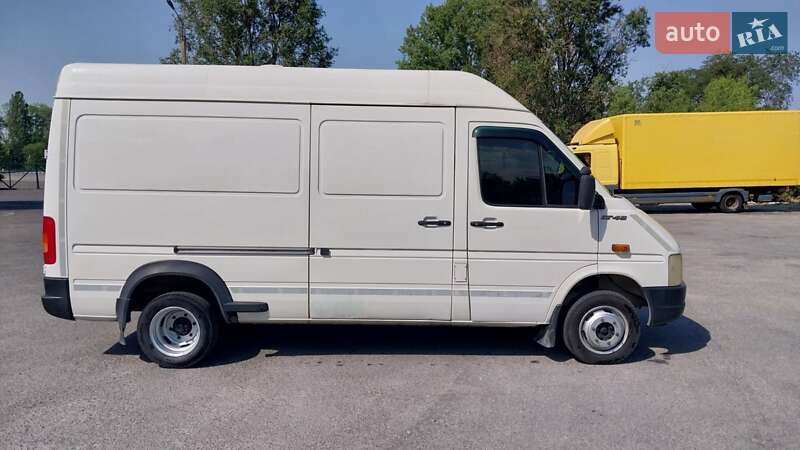 Грузовой фургон Volkswagen LT 2003 в Днепре