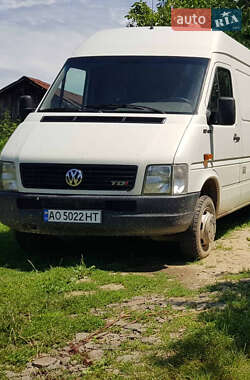 Вантажний фургон Volkswagen LT 2003 в Великому Раковці