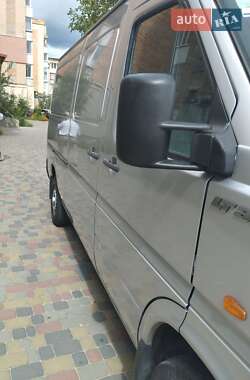 Грузовой фургон Volkswagen LT 2006 в 