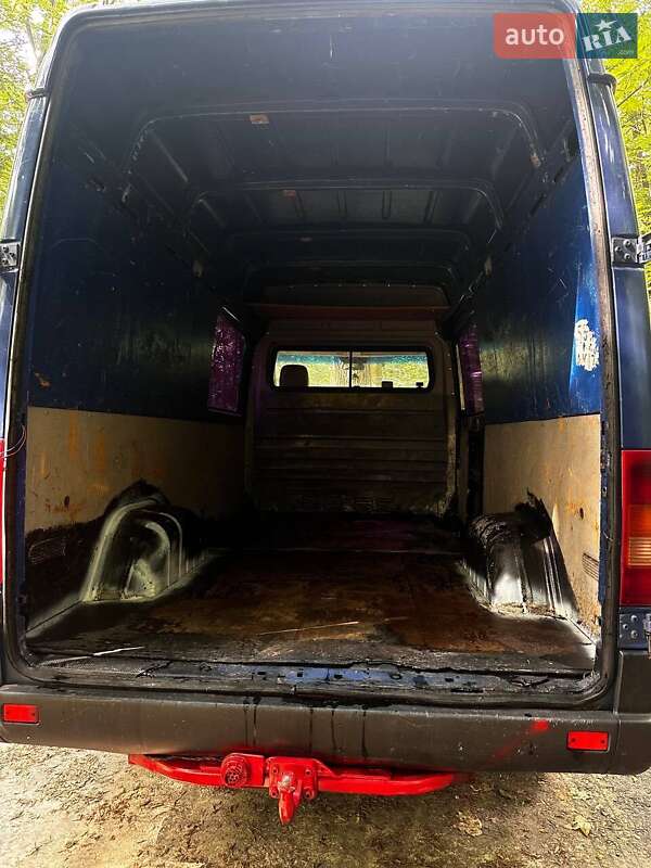 Грузовой фургон Volkswagen LT 2003 в Киеве