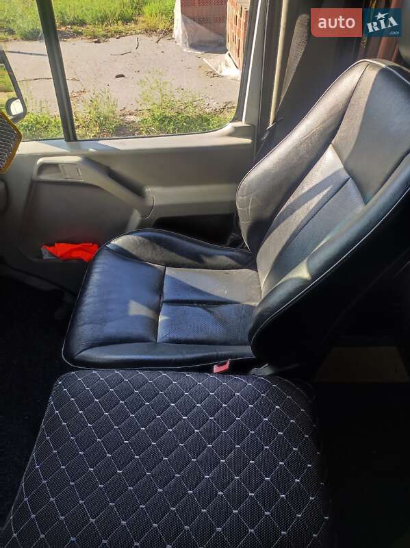 Другие автобусы Volkswagen LT 2004 в Богуславе