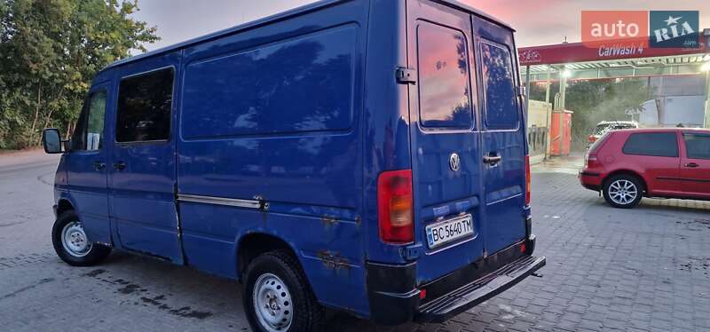 Грузопассажирский фургон Volkswagen LT 2003 в Львове