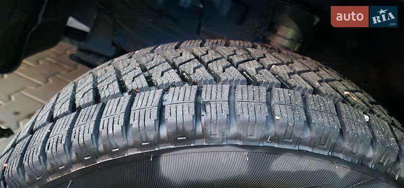 Грузопассажирский фургон Volkswagen LT 2003 в Львове