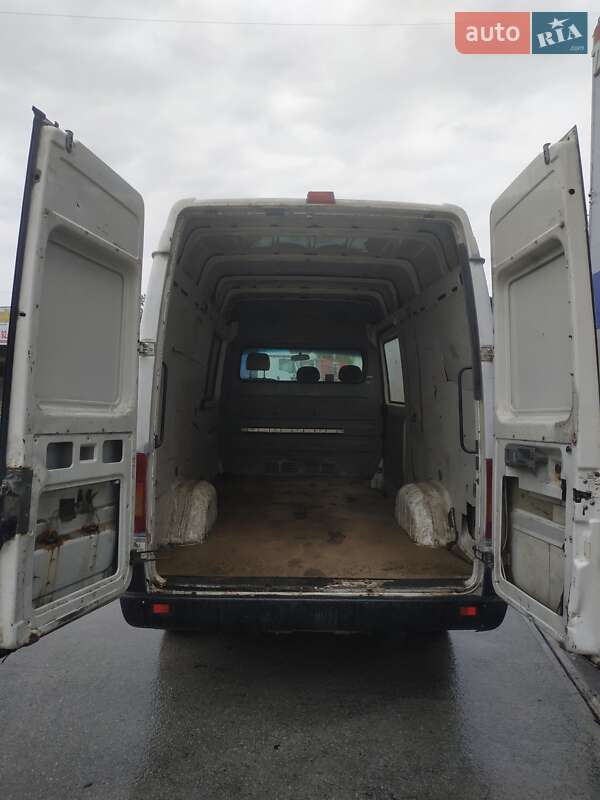 Грузовой фургон Volkswagen LT 2006 в Броварах