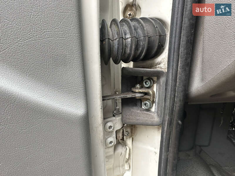 Вантажний фургон Volkswagen LT 2006 в Києві