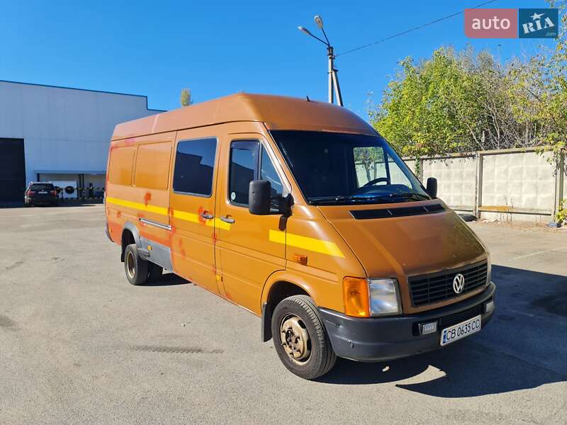 Вантажний фургон Volkswagen LT 2006 в Чернігові