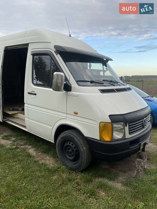 Вантажний фургон Volkswagen LT 2001 в Чернівцях