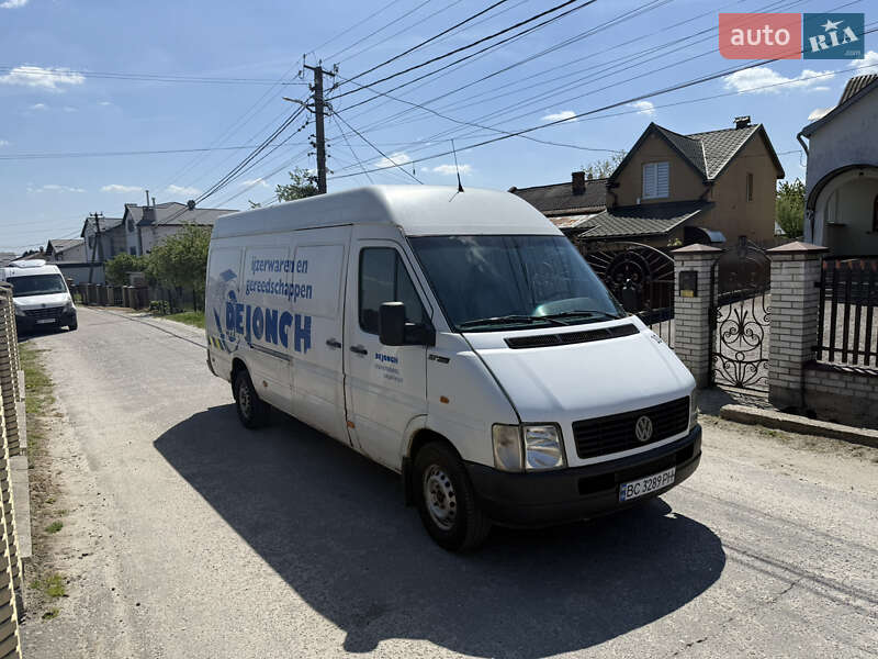 Вантажний фургон Volkswagen LT 2003 в Львові