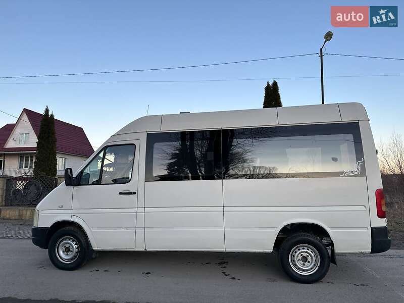 Грузопассажирский фургон Volkswagen LT 2001 в Надворной