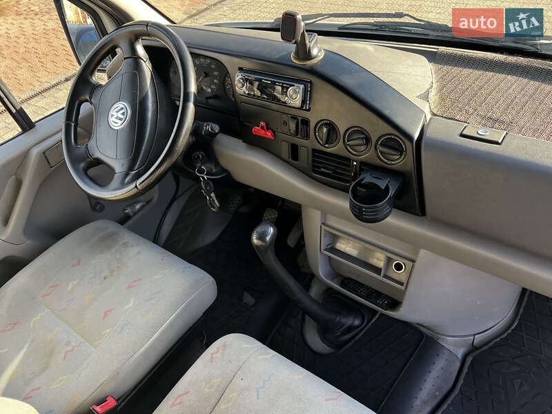 Грузовой фургон Volkswagen LT 2005 в Коломые