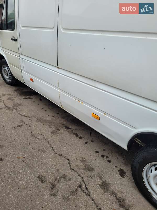 Микроавтобус грузовой (до 3,5т) Volkswagen LT 2000 в Киеве