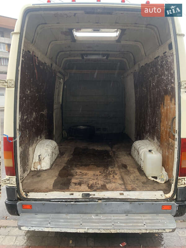 Грузовой фургон Volkswagen LT 1999 в Хусте