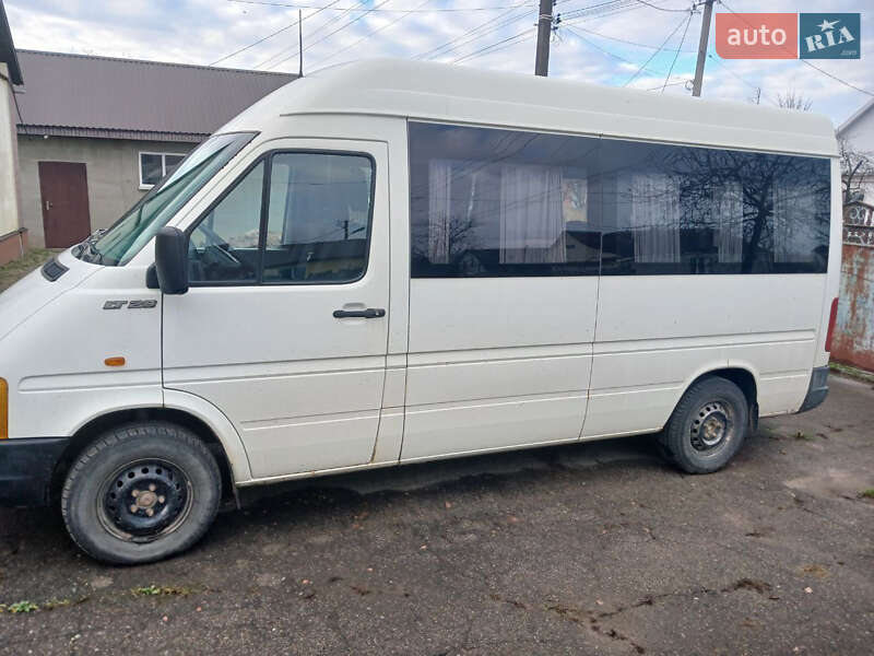 Мікроавтобус Volkswagen LT 2003 в Житомирі