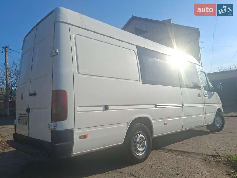 Грузопассажирский фургон Volkswagen LT 2006 в Николаеве