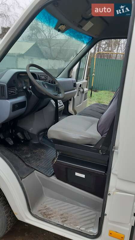 Грузовой фургон Volkswagen LT 2006 в Харькове