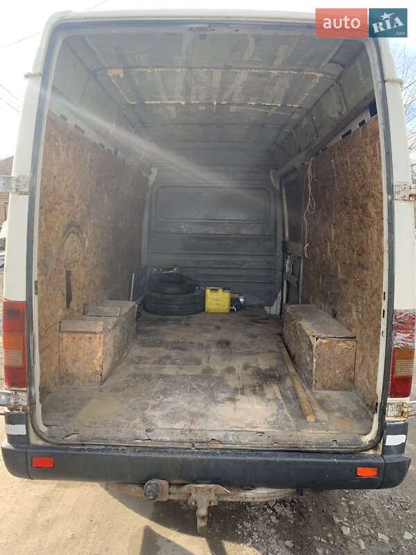 Грузовой фургон Volkswagen LT 1999 в Бердичеве