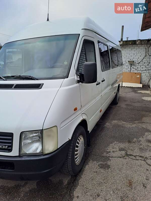 Приміський автобус Volkswagen LT 2004 в Києві