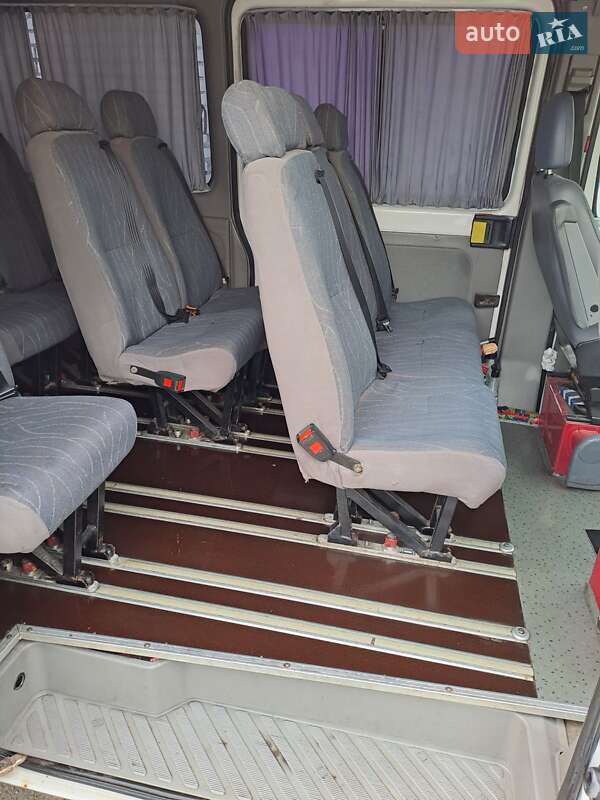 Приміський автобус Volkswagen LT 2004 в Києві