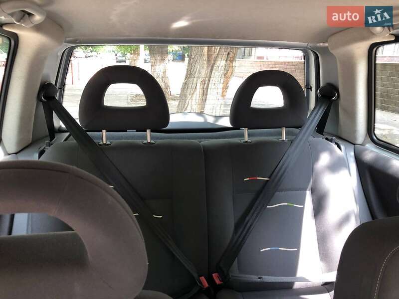 Хетчбек Volkswagen Lupo 2003 в Одесі