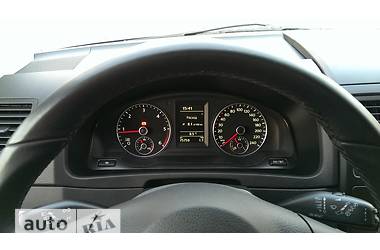 Минивэн Volkswagen Multivan 2012 в 