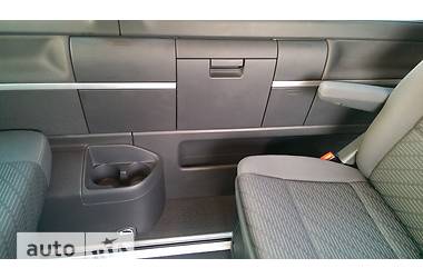 Минивэн Volkswagen Multivan 2012 в 
