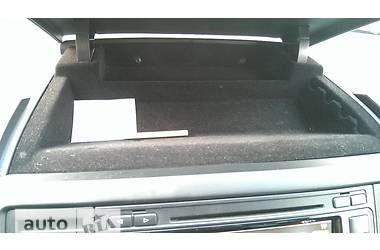 Минивэн Volkswagen Multivan 2012 в 