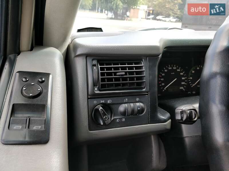Минивэн Volkswagen Multivan 1998 в Киеве