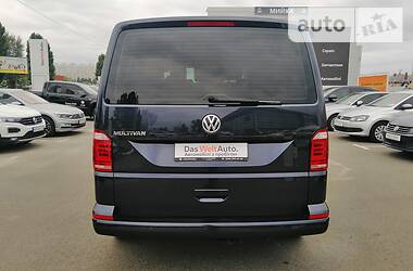 Минивэн Volkswagen Multivan 2018 в Киеве