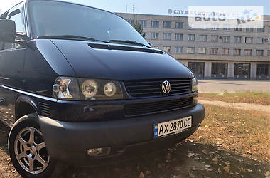 Вантажопасажирський фургон Volkswagen Multivan 2000 в Харкові