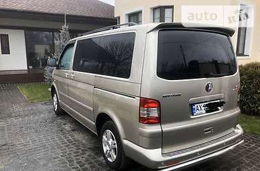 Мінівен Volkswagen Multivan 2009 в 
