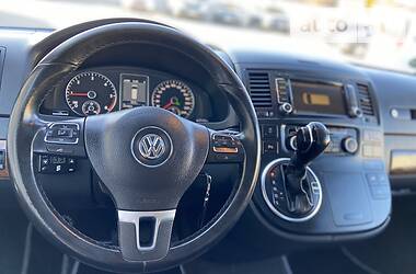Мінівен Volkswagen Multivan 2010 в 