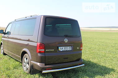  Volkswagen Multivan 2011 в 