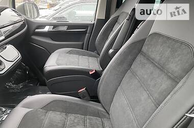 Мінівен Volkswagen Multivan 2019 в 