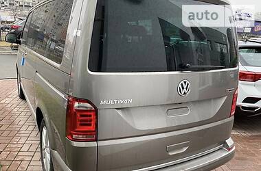 Мінівен Volkswagen Multivan 2019 в 