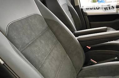 Мінівен Volkswagen Multivan 2019 в 