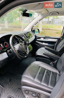 Минивэн Volkswagen Multivan 2016 в 