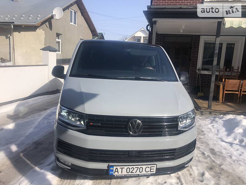 Минивэн Volkswagen Multivan 2005 в Коломые