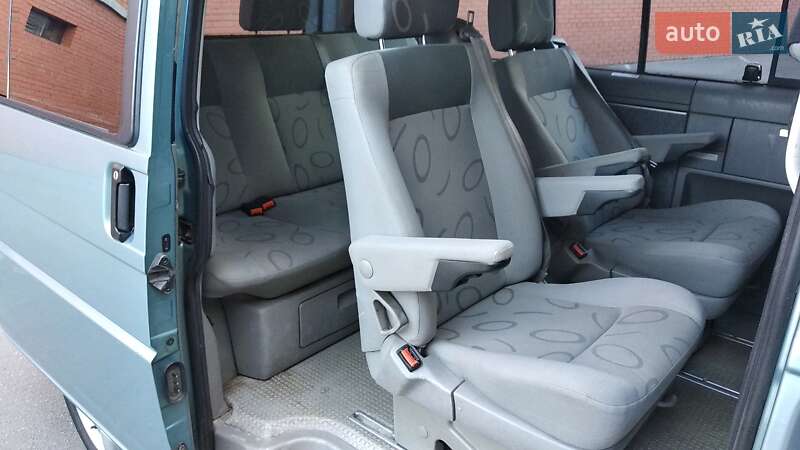 Мінівен Volkswagen Multivan 2002 в Києві