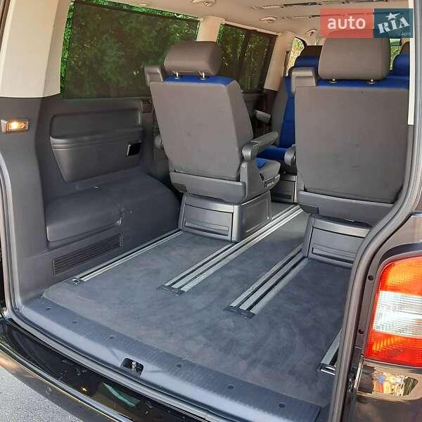 Минивэн Volkswagen Multivan 2009 в Ужгороде