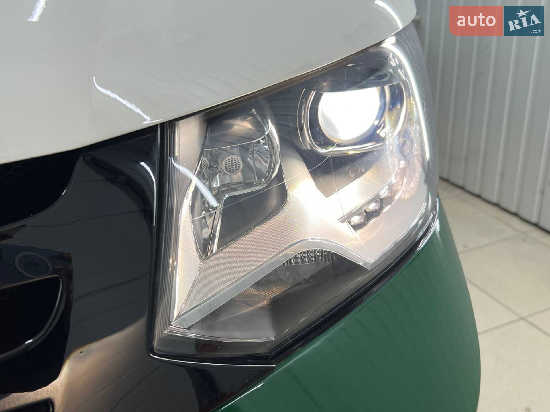 2010 Volkswagen Multivan - мініатюра 16