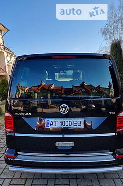 Мінівен Volkswagen Multivan 2017 в Городенці