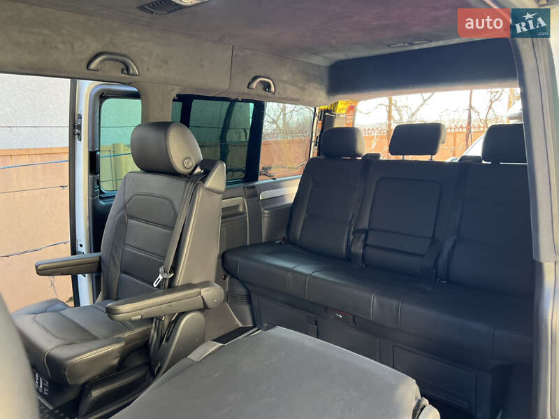Минивэн Volkswagen Multivan 2010 в Днепре